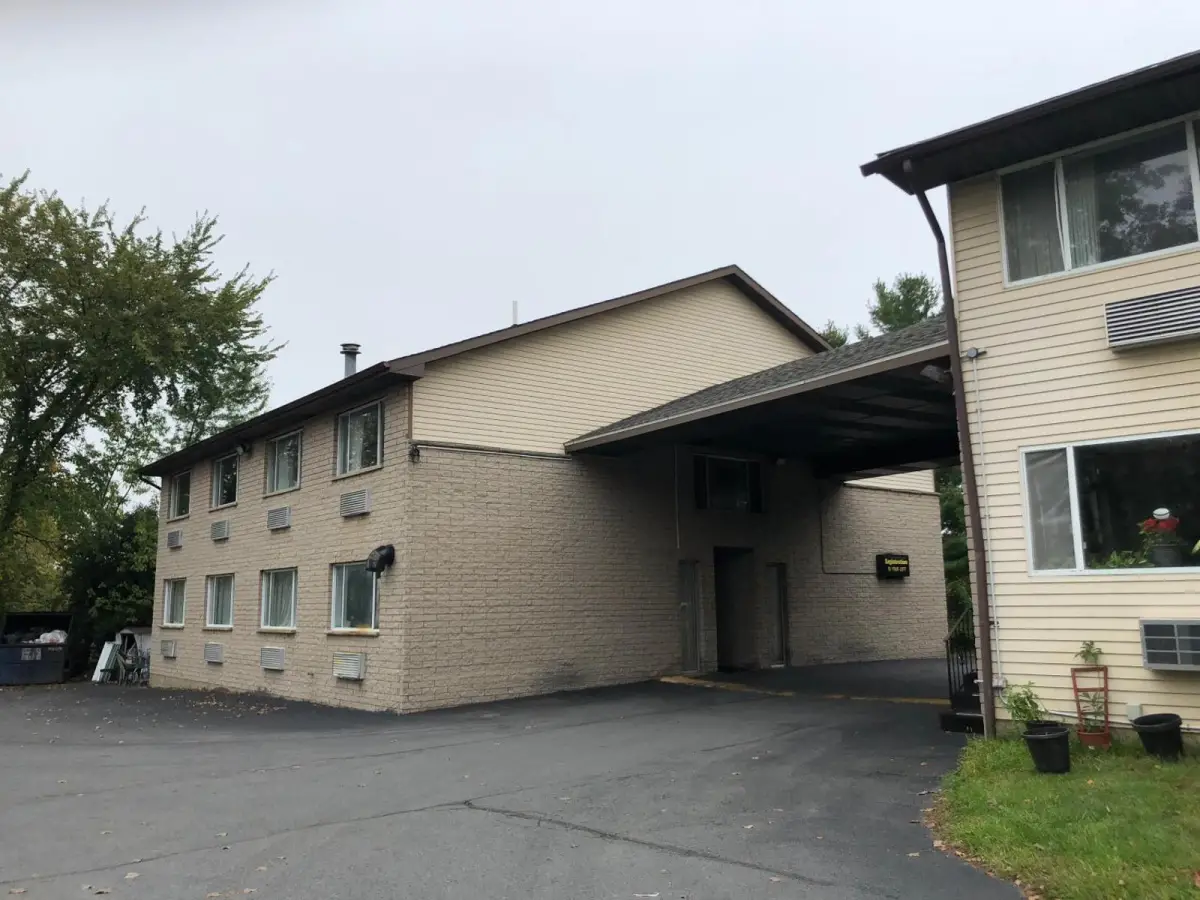 Latham Inn 5